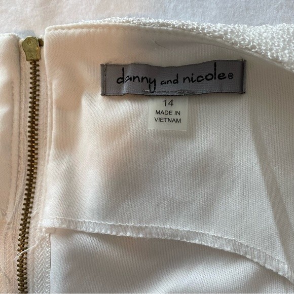 Danny & Nicole Ivory White Sleeveless Fit & Flare Lacey Crochet Sexy Size 14 - Picture 7 of 10